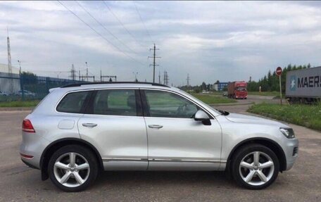 Volkswagen Touareg III, 2010 год, 1 700 000 рублей, 4 фотография