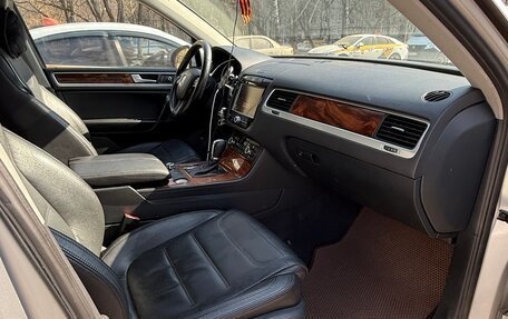 Volkswagen Touareg III, 2010 год, 1 700 000 рублей, 20 фотография