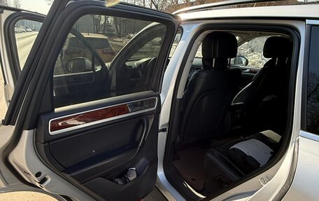 Volkswagen Touareg III, 2010 год, 1 700 000 рублей, 24 фотография