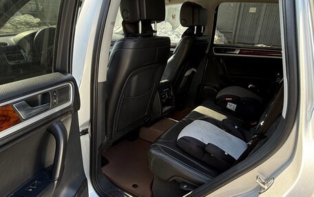 Volkswagen Touareg III, 2010 год, 1 700 000 рублей, 25 фотография