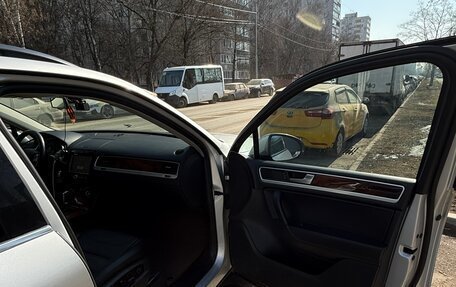 Volkswagen Touareg III, 2010 год, 1 700 000 рублей, 26 фотография