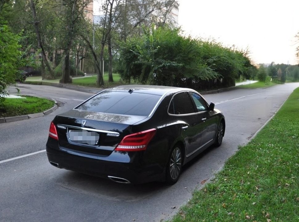 Hyundai Equus II рестайлинг, 2013 год, 2 050 000 рублей, 3 фотография