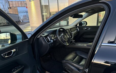 Volvo XC60 II, 2018 год, 2 800 000 рублей, 17 фотография