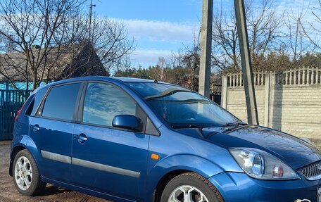 Ford Fiesta, 2006 год, 370 000 рублей, 2 фотография