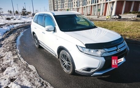 Mitsubishi Outlander III рестайлинг 3, 2015 год, 1 300 000 рублей, 8 фотография