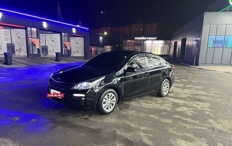 KIA Rio IV, 2018 год, 1 500 000 рублей, 2 фотография