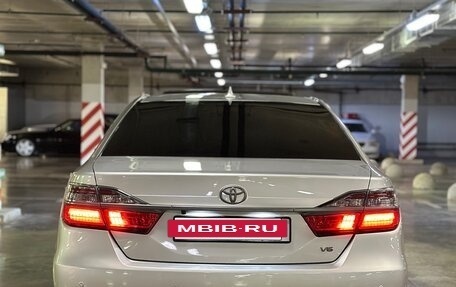 Toyota Camry, 2017 год, 2 950 000 рублей, 4 фотография