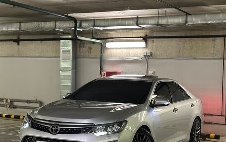 Toyota Camry, 2017 год, 2 950 000 рублей, 3 фотография