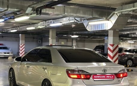 Toyota Camry, 2017 год, 2 950 000 рублей, 6 фотография