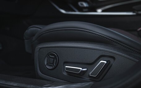 Audi RS 6, 2025 год, 19 000 000 рублей, 14 фотография