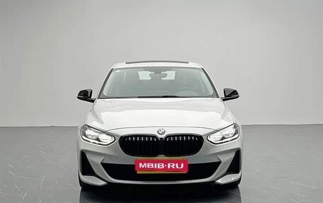 BMW 1 серия, 2022 год, 1 835 000 рублей, 1 фотография