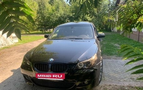 BMW 5 серия, 2004 год, 725 000 рублей, 14 фотография