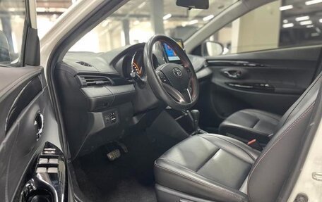 Toyota Yaris XP150 рестайлинг, 2022 год, 1 140 005 рублей, 5 фотография