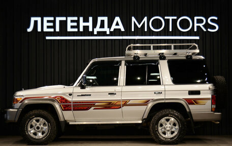 Toyota Land Cruiser 70, 2015 год, 9 450 000 рублей, 6 фотография