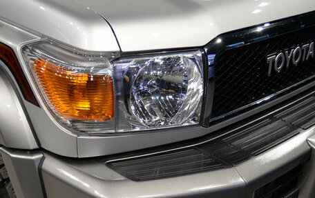 Toyota Land Cruiser 70, 2015 год, 9 450 000 рублей, 7 фотография