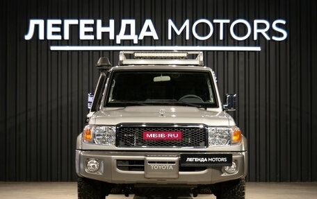 Toyota Land Cruiser 70, 2015 год, 9 450 000 рублей, 2 фотография