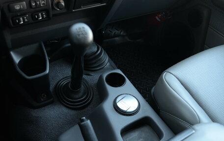 Toyota Land Cruiser 70, 2015 год, 9 450 000 рублей, 21 фотография