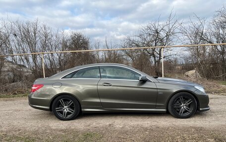 Mercedes-Benz E-Класс, 2011 год, 1 550 000 рублей, 1 фотография