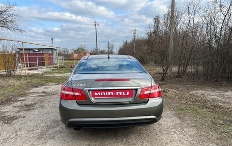 Mercedes-Benz E-Класс, 2011 год, 1 550 000 рублей, 2 фотография
