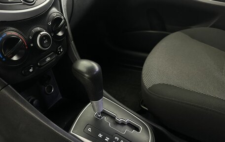 Hyundai Solaris II рестайлинг, 2011 год, 590 000 рублей, 13 фотография