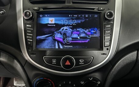 Hyundai Solaris II рестайлинг, 2011 год, 590 000 рублей, 12 фотография