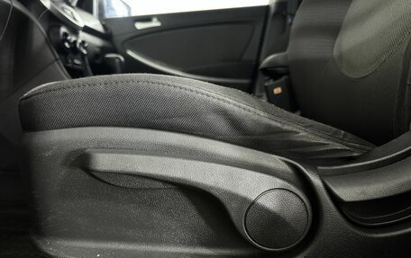 Hyundai Solaris II рестайлинг, 2011 год, 590 000 рублей, 10 фотография