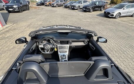 Mercedes-Benz SLC, 2017 год, 3 700 000 рублей, 9 фотография