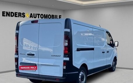 Renault Trafic, 2023 год, 4 000 000 рублей, 3 фотография