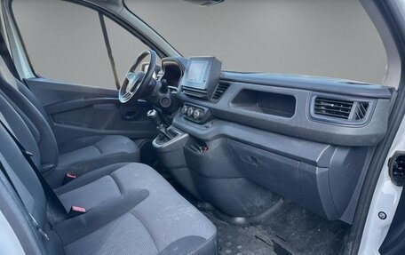 Renault Trafic, 2023 год, 4 000 000 рублей, 10 фотография