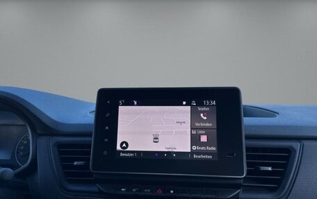 Renault Trafic, 2023 год, 4 000 000 рублей, 9 фотография