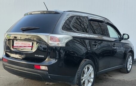 Mitsubishi Outlander III рестайлинг 3, 2013 год, 1 220 000 рублей, 5 фотография