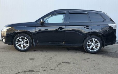 Mitsubishi Outlander III рестайлинг 3, 2013 год, 1 220 000 рублей, 8 фотография