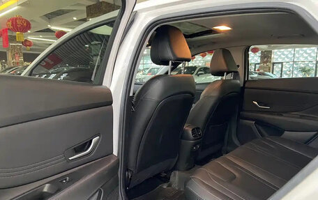 Hyundai Elantra, 2022 год, 1 320 000 рублей, 6 фотография