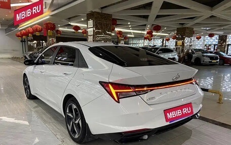 Hyundai Elantra, 2022 год, 1 320 000 рублей, 3 фотография