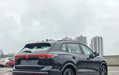 Volkswagen Tiguan, 2025 год, 4 420 000 рублей, 3 фотография