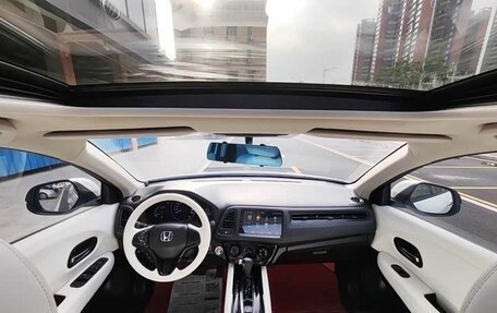 Honda Vezel, 2022 год, 1 360 000 рублей, 6 фотография