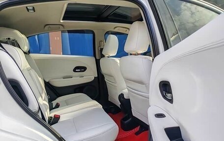 Honda Vezel, 2022 год, 1 360 000 рублей, 11 фотография