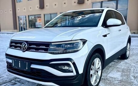 Volkswagen T-Cross I, 2022 год, 1 870 000 рублей, 1 фотография