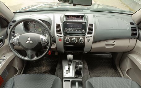 Mitsubishi Pajero Sport II рестайлинг, 2014 год, 1 499 000 рублей, 13 фотография