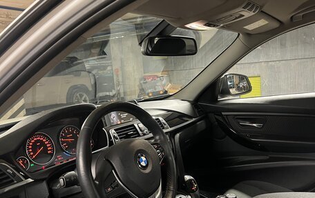 BMW 3 серия, 2016 год, 1 950 000 рублей, 11 фотография