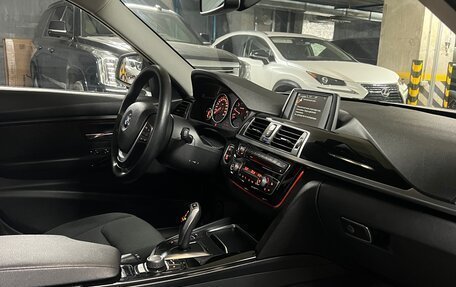 BMW 3 серия, 2016 год, 1 950 000 рублей, 12 фотография