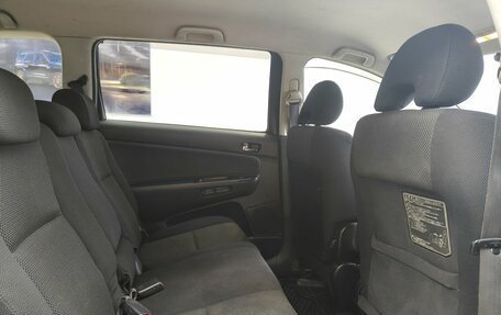 Toyota Wish II, 2003 год, 525 000 рублей, 12 фотография