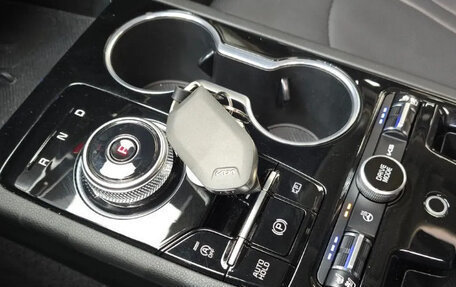 KIA K5, 2023 год, 2 107 000 рублей, 16 фотография