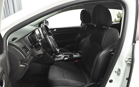 Renault Megane IV, 2018 год, 1 219 000 рублей, 10 фотография