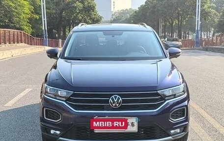 Volkswagen T-Roc I, 2021 год, 1 685 978 рублей, 2 фотография