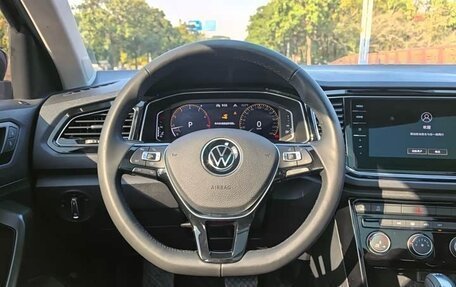 Volkswagen T-Roc I, 2021 год, 1 685 978 рублей, 14 фотография