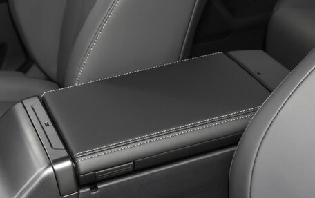 Toyota RAV4, 2025 год, 3 527 629 рублей, 25 фотография