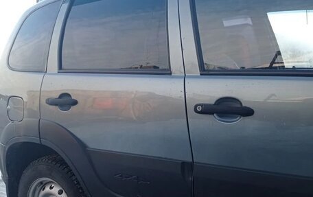 Chevrolet Niva I рестайлинг, 2013 год, 680 000 рублей, 8 фотография