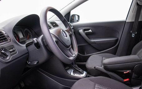 Volkswagen Polo VI (EU Market), 2019 год, 1 390 000 рублей, 10 фотография