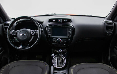 KIA Soul II рестайлинг, 2015 год, 1 530 000 рублей, 13 фотография